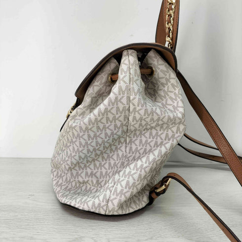 マイケルコース Michael Kors モノグラム総柄リュック レディース