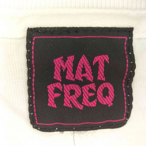 MAT FREQ フロントプリント S/S Tシャツ メンズ