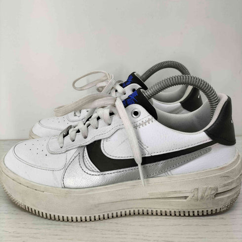 ナイキ NIKE Air Force 1 PLT.AF.ORM レディース JPN:24