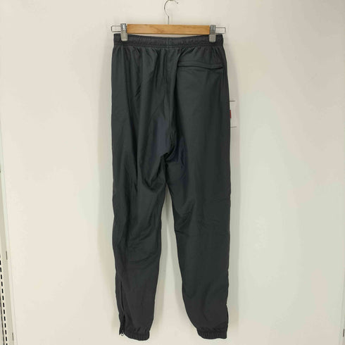 ナイキ NIKE スウォッシュ刺しゅう 裾ジップ トラックパンツ メンズ JPN:XS