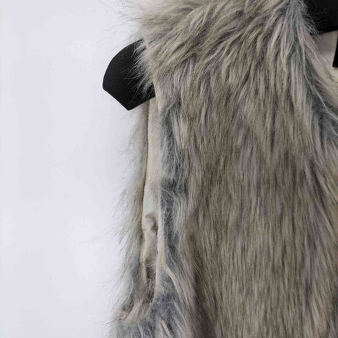 ベルシュカ BERSHKA フェイクファーベスト レディース JPN:M