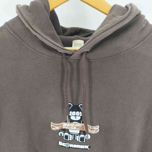 ジュンレッド JUNRed BEARBRICK×BRIDGE SHIP HOUSE SCREEN STARS ボディ フロント キャラクター 刺繍 プルオーバー パーカー メンズ import:XL