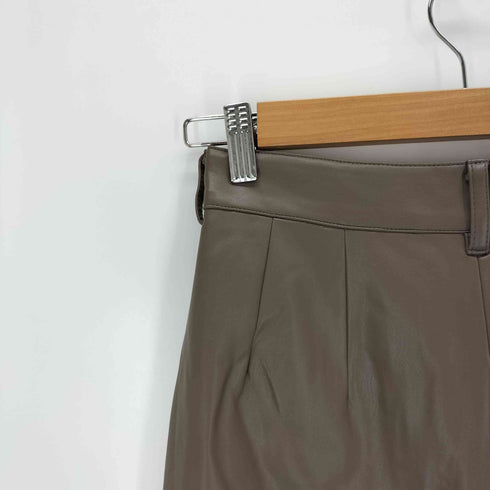 クラネ CLANE FAKE LEATHER H/W PANTS フェイクレザー 2タック ハイウエストパンツ メンズ 1