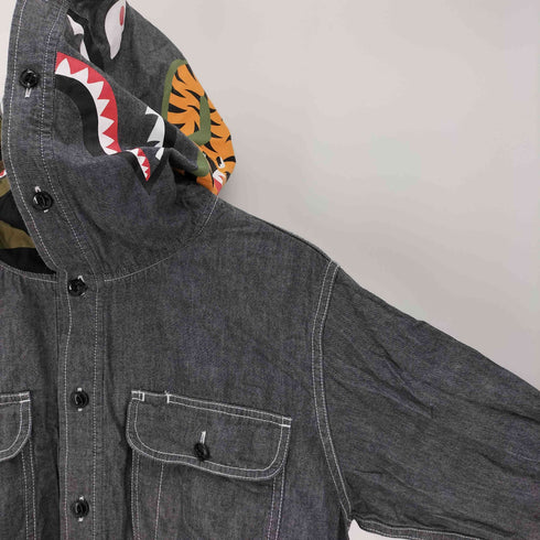 アベイシングエイプ A BATHING APE シャーク フード フラップポケット 猫目ボタン シャンブレー ワークシャツ メンズ JPN:L