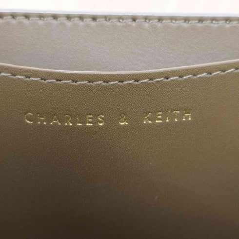 チャールズアンドキース CHARLES&KEITH チャンキーチェーンリンク サドルバッグ レディース