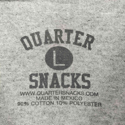 クウォータースナックス QUARTER SNACKS SNACKS フロントプリントクルーネックTシャツ メンズ JPN:L