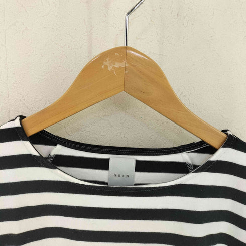 キュウジツトウタ 休日と詩 コットンクルーネックボーダーtシャツ レディース