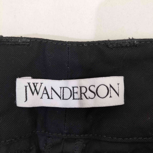 ジェイダブリューアンダーソン JW ANDERSON BLACK TAPERED CARGO TROUSERS - BLACK メンズ EU : 46