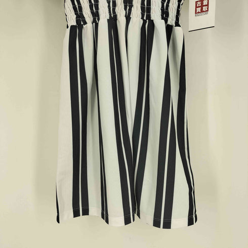 アディダスオリジナルス adidas Originals Smocked Stripe Dress スモック ストライプ ドレス ワンピース パフォーマンス ロゴ 刺繍 レディース JPN:L