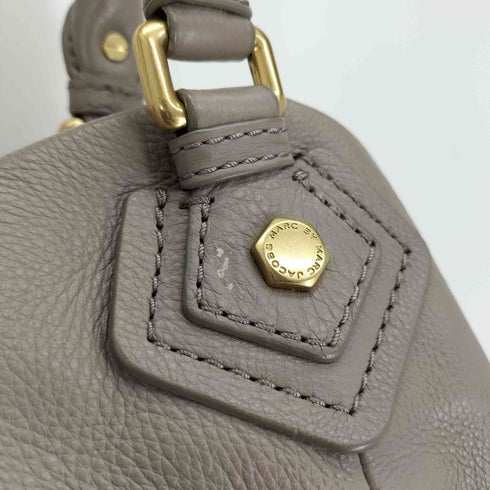 マークバイマークジェイコブス Marc by Marc Jacobs Classic Q クラシック キュー 裏地 総柄 カウレザー ロゴプレート 2WAY ショルダー バック ハンド バッグ レディース