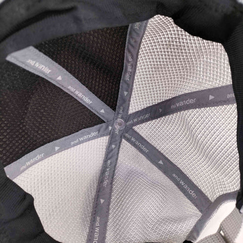 アンドワンダー and wander back mesh cap メンズ
