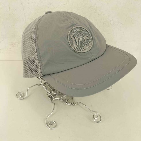アンドワンダー and wander back mesh cap メンズ