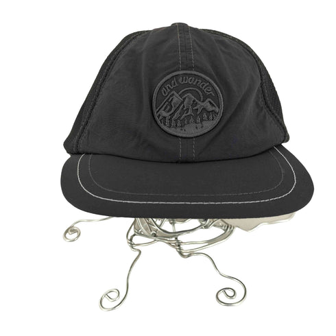 アンドワンダー and wander back mesh cap メンズ