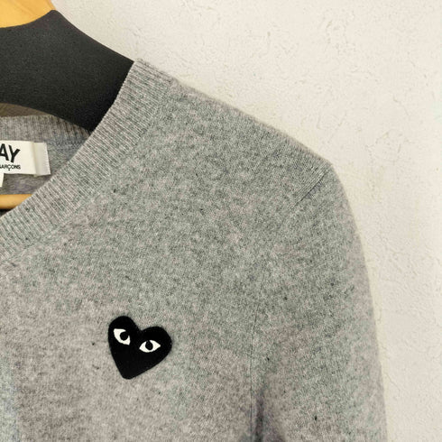プレイコムデギャルソン PLAY COMME des GARCONS ハートワッペンVネックニット レディース import:M