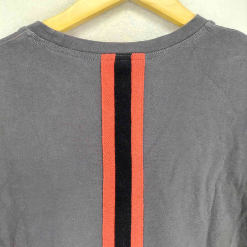 DIFFERENTLY バックテープデザインロゴTシャツ メンズ