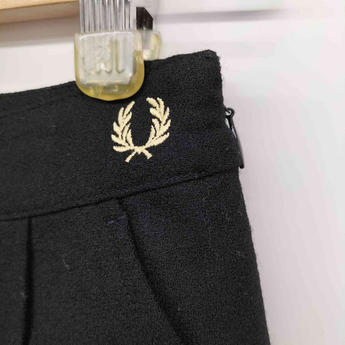 フレッドペリー FRED PERRY ロゴ刺繍 タック フレア スカート レディース 8