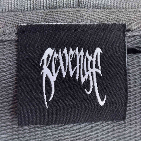 リベンジ REVENGE GLITCH ARCH LOGO TREATED HOODIE メンズ import:L