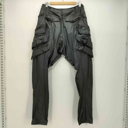 セブンユリウス _7 JULIUS 2024AW 877PAM9 Black Gasmask Cargo Pants COATED SATIN メンズ JPN:1
