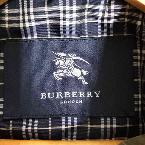 バーバリーロンドン BURBERRY LONDON 裏地チェック キルティング ロゴ刺繍 ウエストコード ハイネック 中綿 ハーフコート メンズ import:L