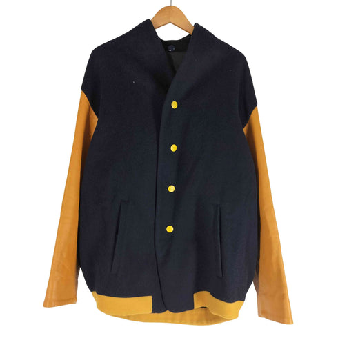 ザサカキ the Sakaki LEATHER STADIUM JUMPER Navy × Mustard メンズ JPN:L