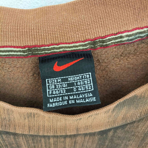 ナイキ NIKE フロントロゴ刺繍 ウッド柄 クルーネックスウェット メンズ JPN:M