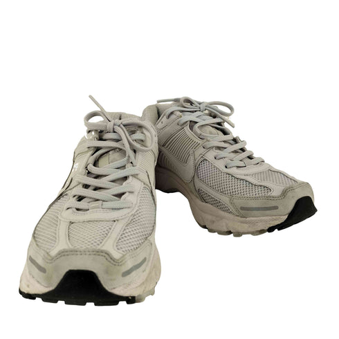ナイキ NIKE ZOOM VOMERO 5 SP VAST GREY/VAST GREY-BLACK-SAIL メンズ JPN:28