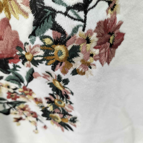 ロイスクレヨン Lois CRAYON 刺繍 シャワーブーケパーカー レディース M