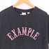 イグザンプル EXAMPLE 両面 ロゴプリント クルーネック Tシャツ メンズ import:M