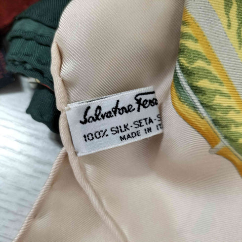 サルヴァトーレフェラガモ Salvatore Ferragamo シルク100% 花柄大判スカーフ レディース