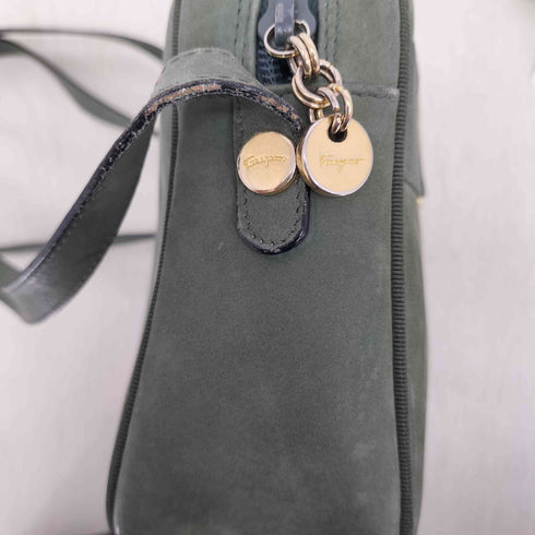 サルヴァトーレフェラガモ Salvatore Ferragamo ヴァラ ヌバック ショルダーバッグ レディース