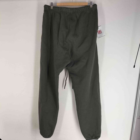 エフオージーエッセンシャルズ FOG ESSENTIALS ロゴパッチ スウェットパンツ メンズ L