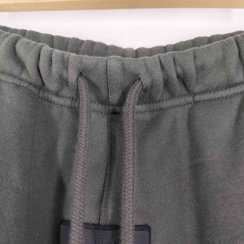 エフオージーエッセンシャルズ FOG ESSENTIALS ロゴパッチ スウェットパンツ メンズ L