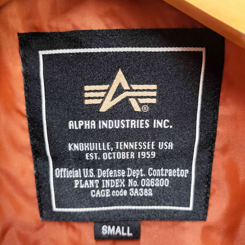 アルファインダストリーズ ALPHA INDUSTRIES ワッペン付き中綿ジャケット レディース S