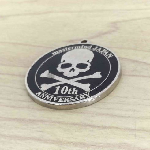 マスターマインド mastermind JAPAN 10th anniversary ロゴチャーム メンズ