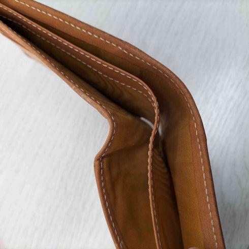 ハンティングワールド HUNTING WORLD MADE IN ITALY バチューサーパス レザー二つ折り財布 メンズ