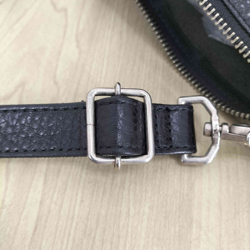 カイコー KAIKO レザーショルダーバッグ メンズ