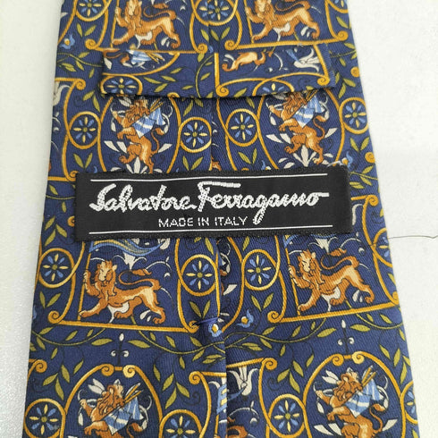 サルヴァトーレフェラガモ Salvatore Ferragamo MADE IN ITALY 総柄シルクネクタイ メンズ