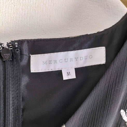 マーキュリーデュオ MERCURYDUO 楊柳刺繍シャーリングワンピース レディース JPN:M