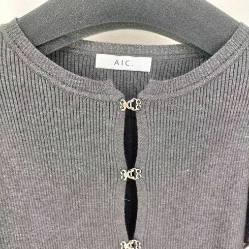 エーアイシー AIC. ホックデザインベルスリーブニットカーディガン レディース