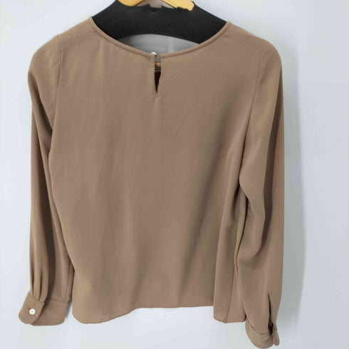 カリテ qualite フロントアップブラウス レディース JPN:38