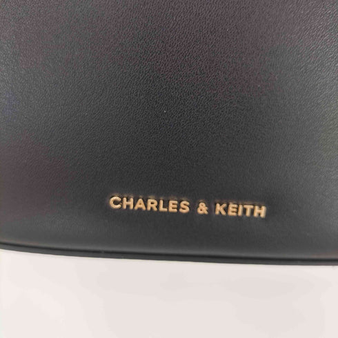 チャールズアンドキース CHARLES&KEITH アシンメトリックショルダーバッグ レディース