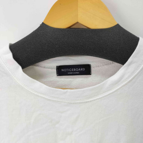 NOTICEBOARD 両面プリント S/S Tシャツ メンズ