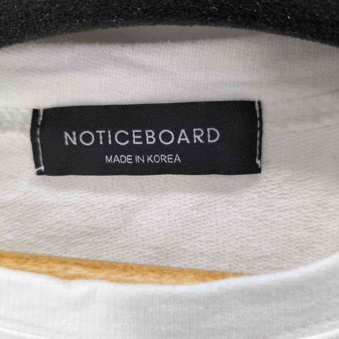 NOTICEBOARD 両面プリント S/S Tシャツ メンズ