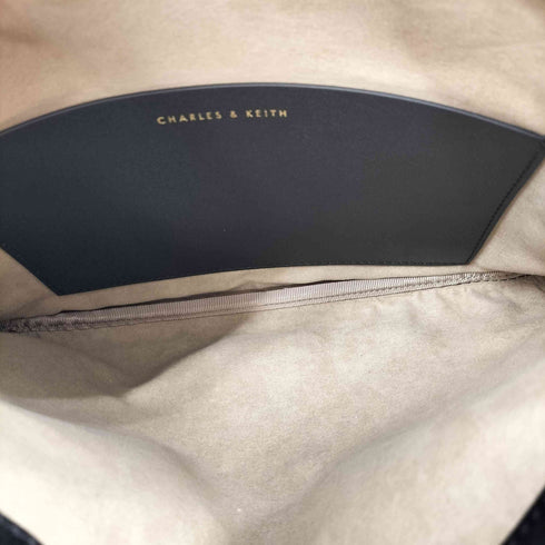 チャールズアンドキース CHARLES&KEITH フェイクレザーショルダーバッグ レディース ONE SIZE