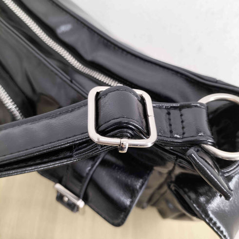 エックスガール X-girl 24AW MULTI POCKET FAUX LEATHER HAND BAG レディース ONE SIZE