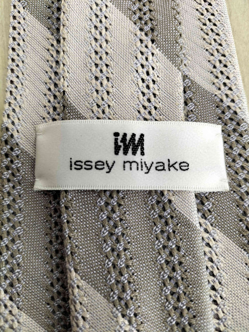 イッセイミヤケ ISSEY MIYAKE 80S 織柄切替ストライプネクタイ メンズ