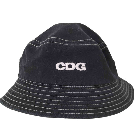 シーディージー CDG CDGロゴ刺繍 ステッチバケットハット メンズ L/XL