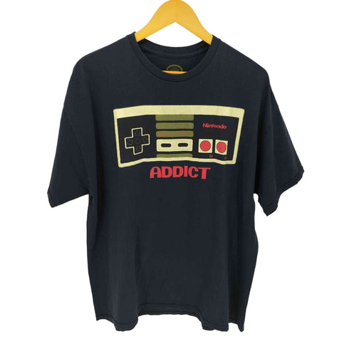 ADDICT 企業プリント Tシャツ メンズ JPN:XL