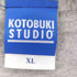 KOTOBUKI STUDIO フロントプリント S/S Tシャツ メンズ JPN:XL