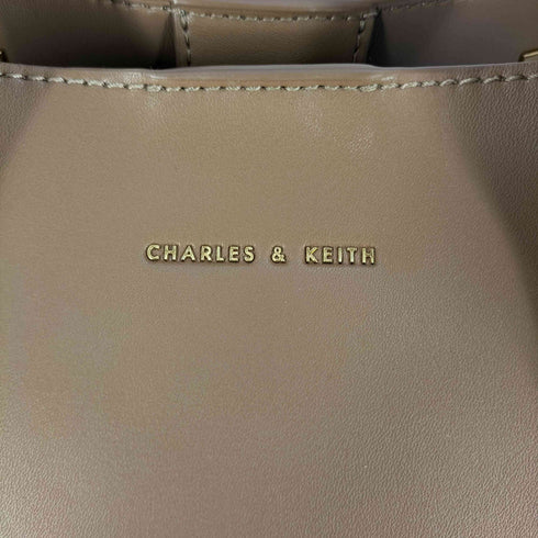 チャールズアンドキース CHARLES&KEITH Double Handle Slouchy Bag ダブルハンドル スローチーバッグ レディース